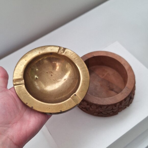 Vintage Brass Ashtray MCM - carved wood - Picture 3 of 3